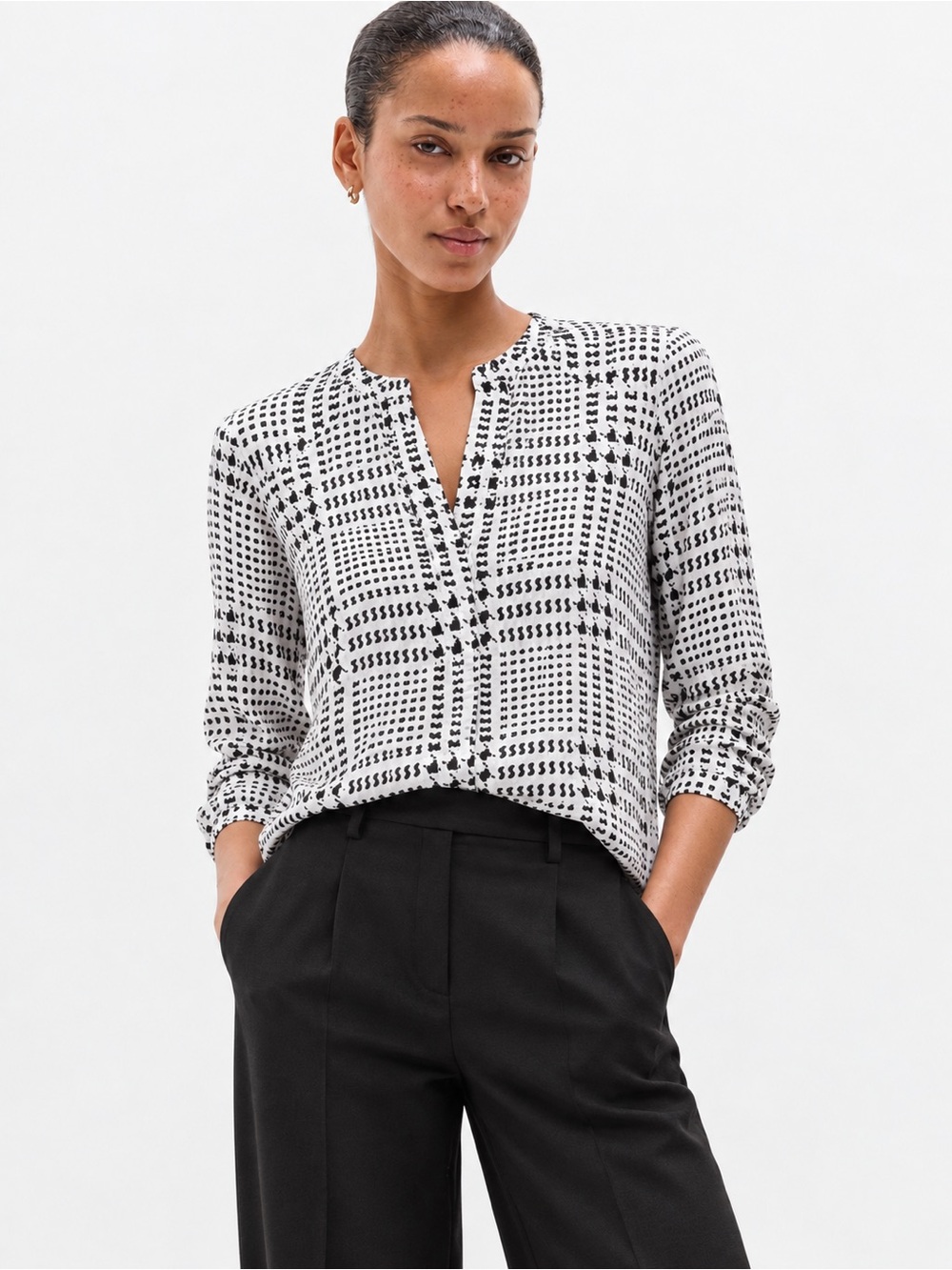 41 Hawthorn Black and Off White V-Neck Printed Blouse - Office, Patterned